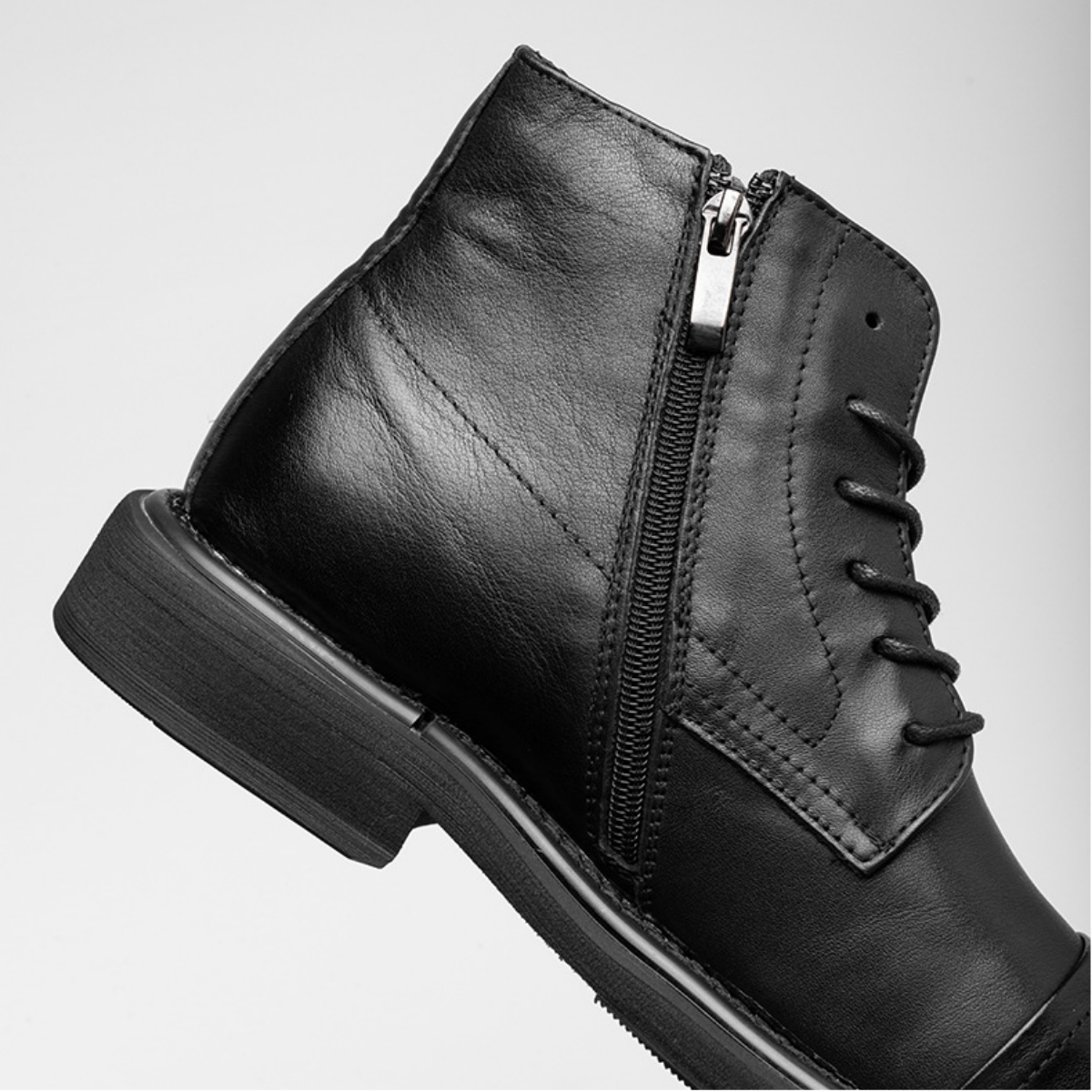Rugged Genuine Leather Heritage Boots