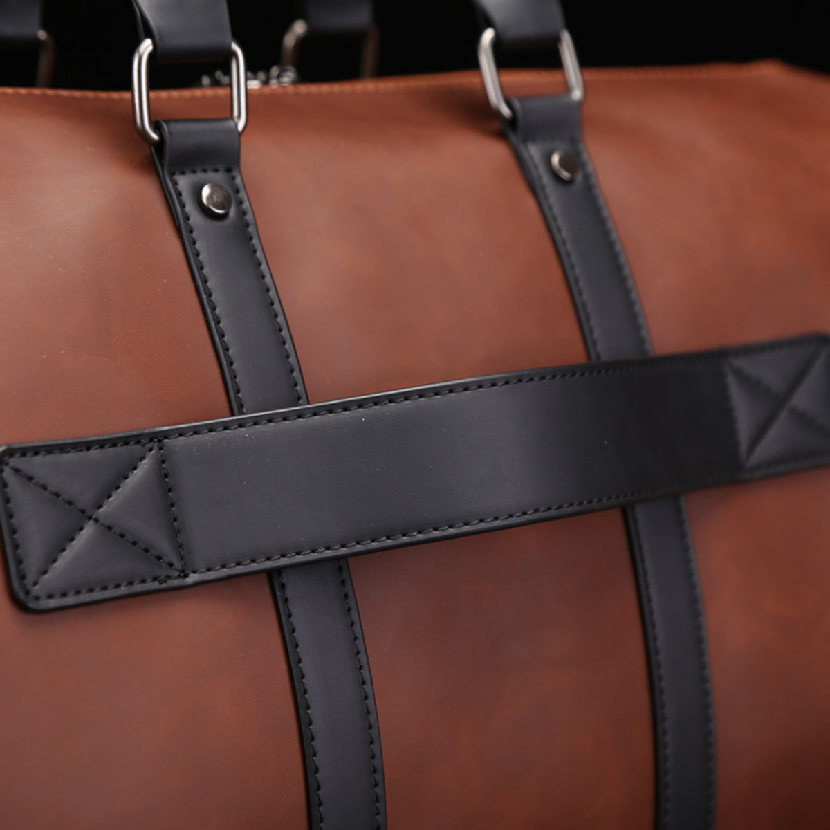Sophisticated Leather Executive Weekender