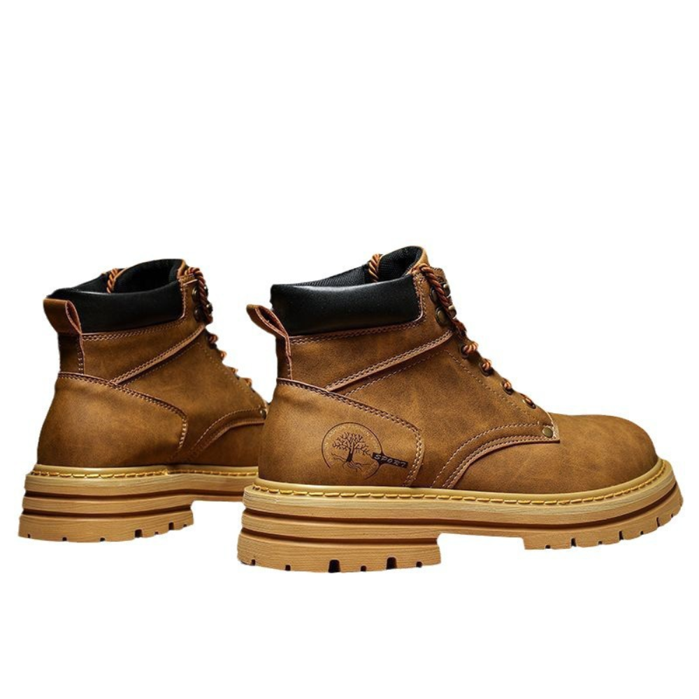 Bota Militar de Couro Barnaby