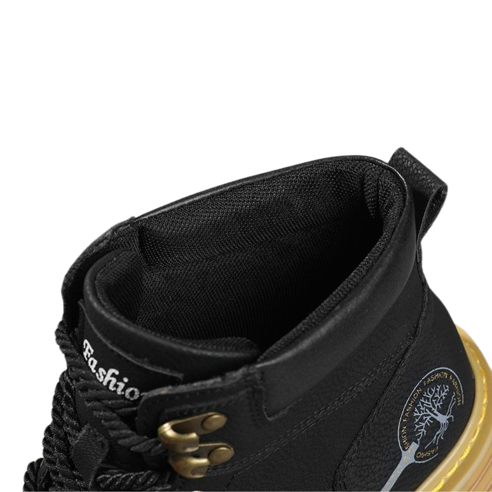 Bota Militar de Couro Barnaby