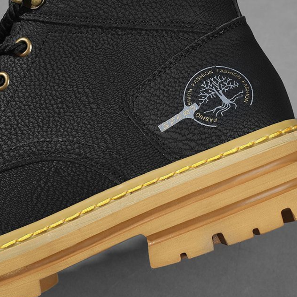 Bota Militar de Couro Barnaby