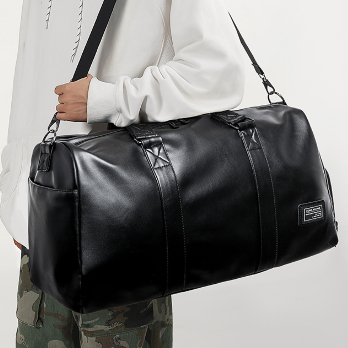 Classic Leather Overnighter Duffle Bag