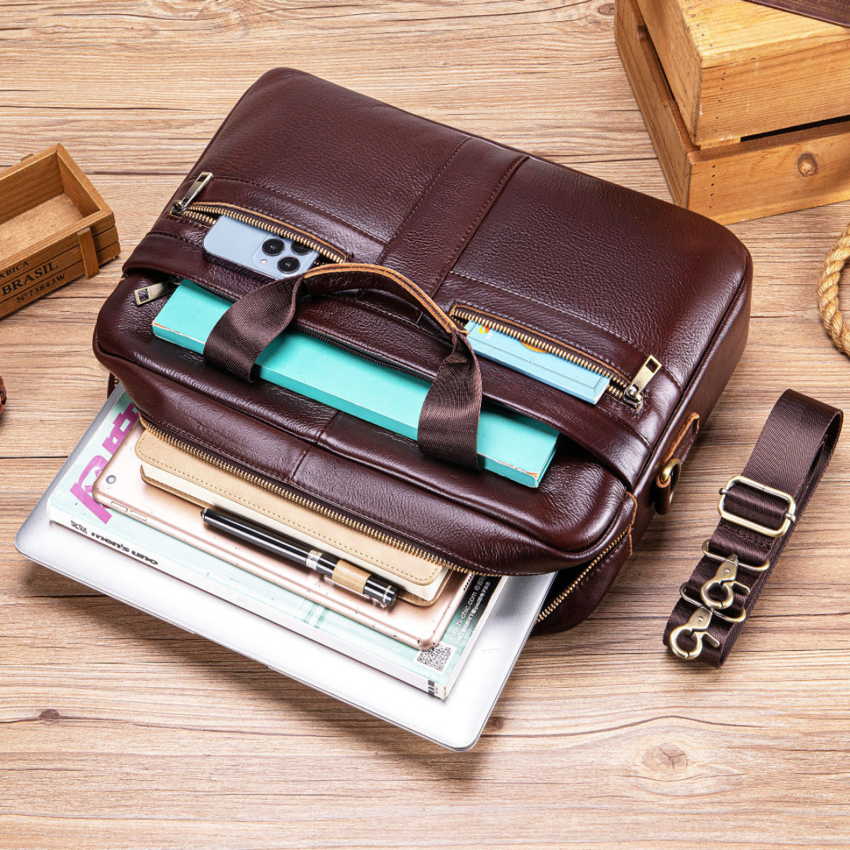 Minimalist Slim Leather 14-inch Briefcase