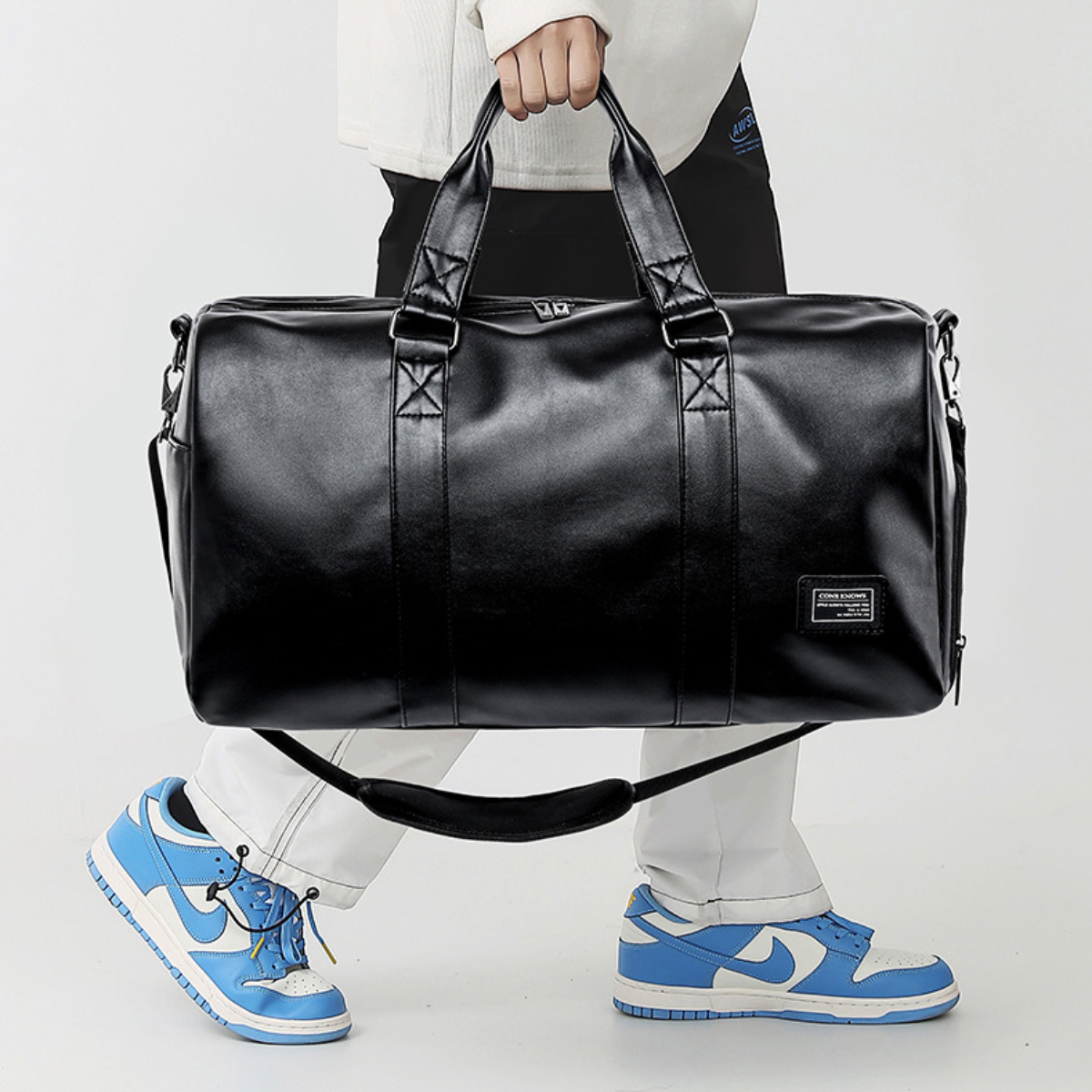 Classic Leather Overnighter Duffle Bag