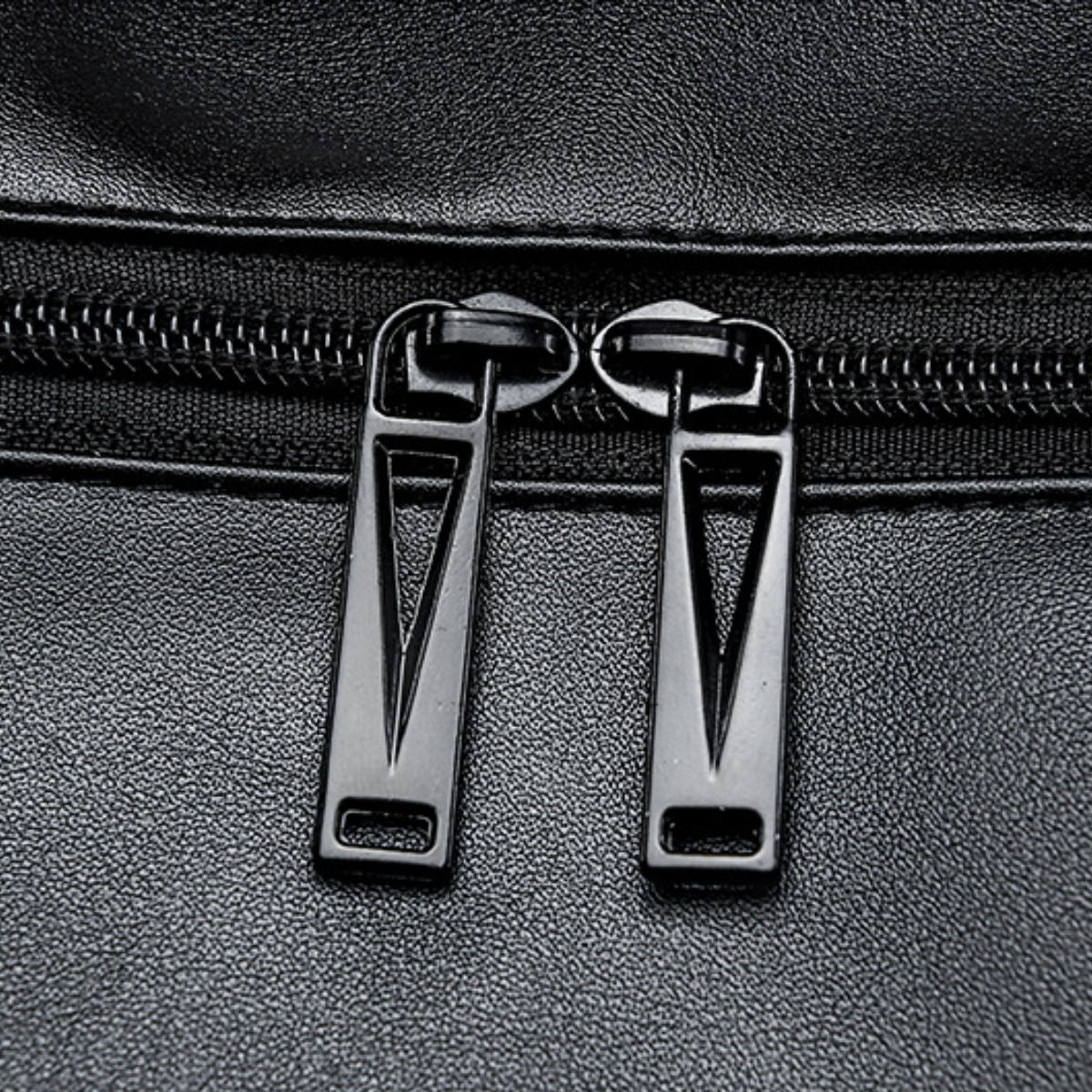 Classic Leather Overnighter Duffle Bag