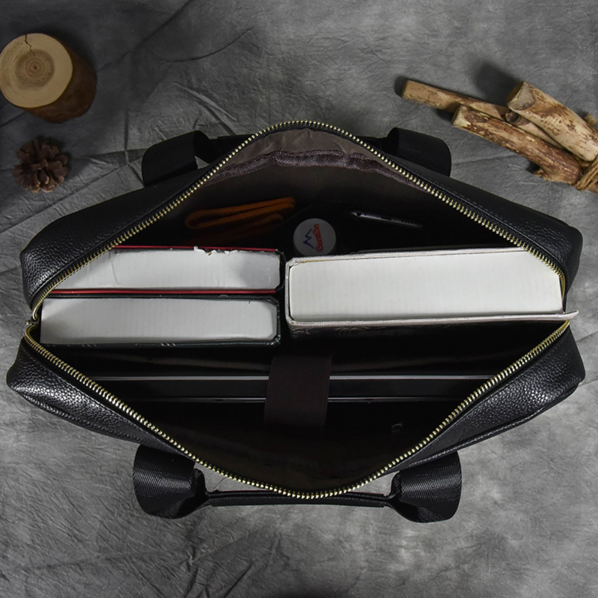 Structured Heritage Leather 14-inch Briefcase