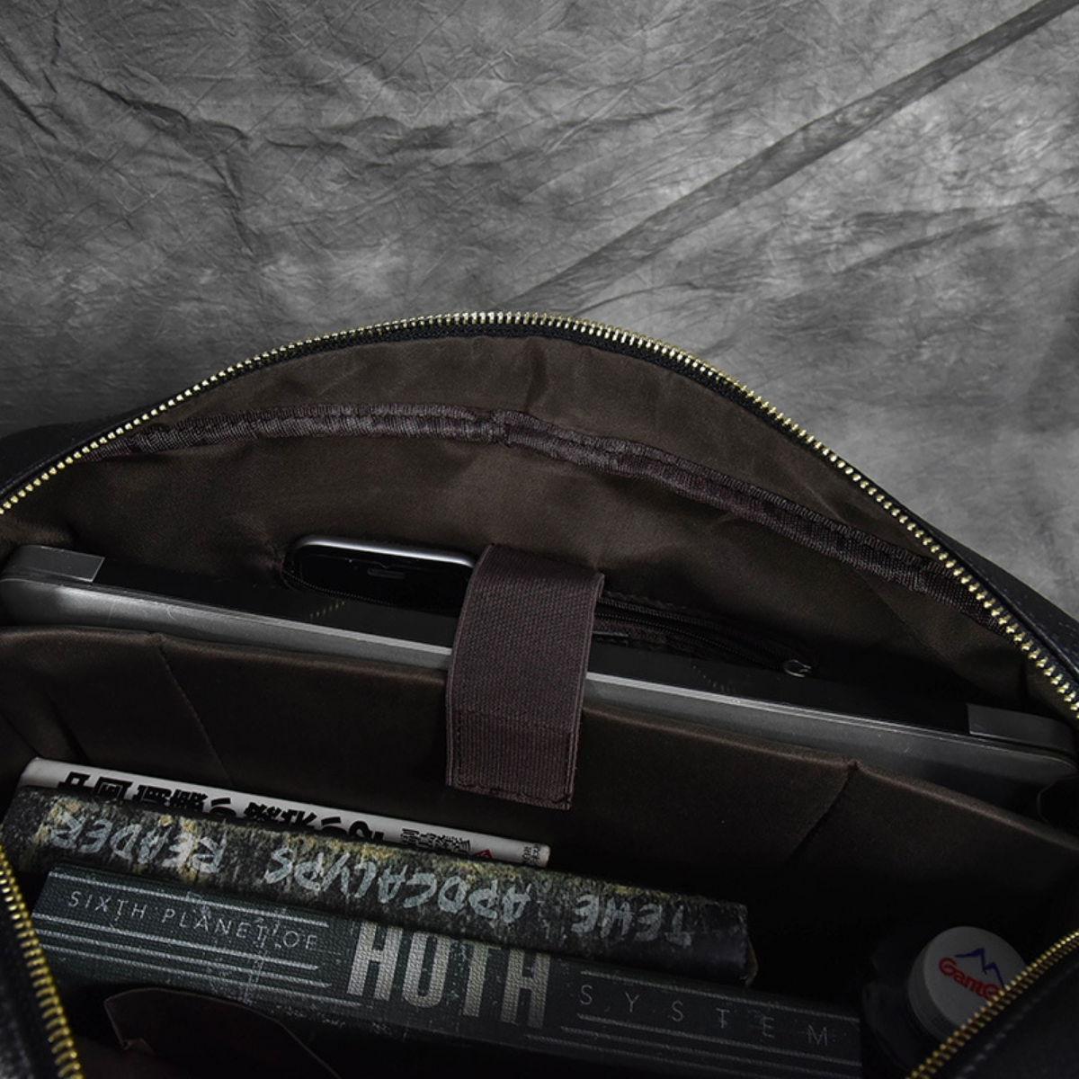 Structured Heritage Leather 14-inch Briefcase