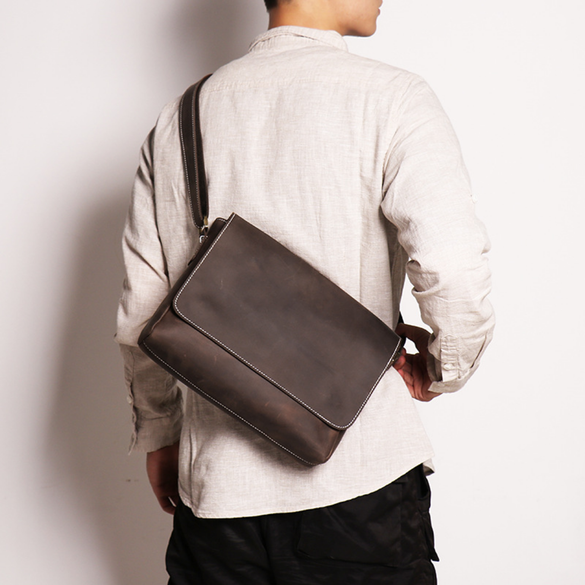 Heritage Genuine Leather Messenger Bag