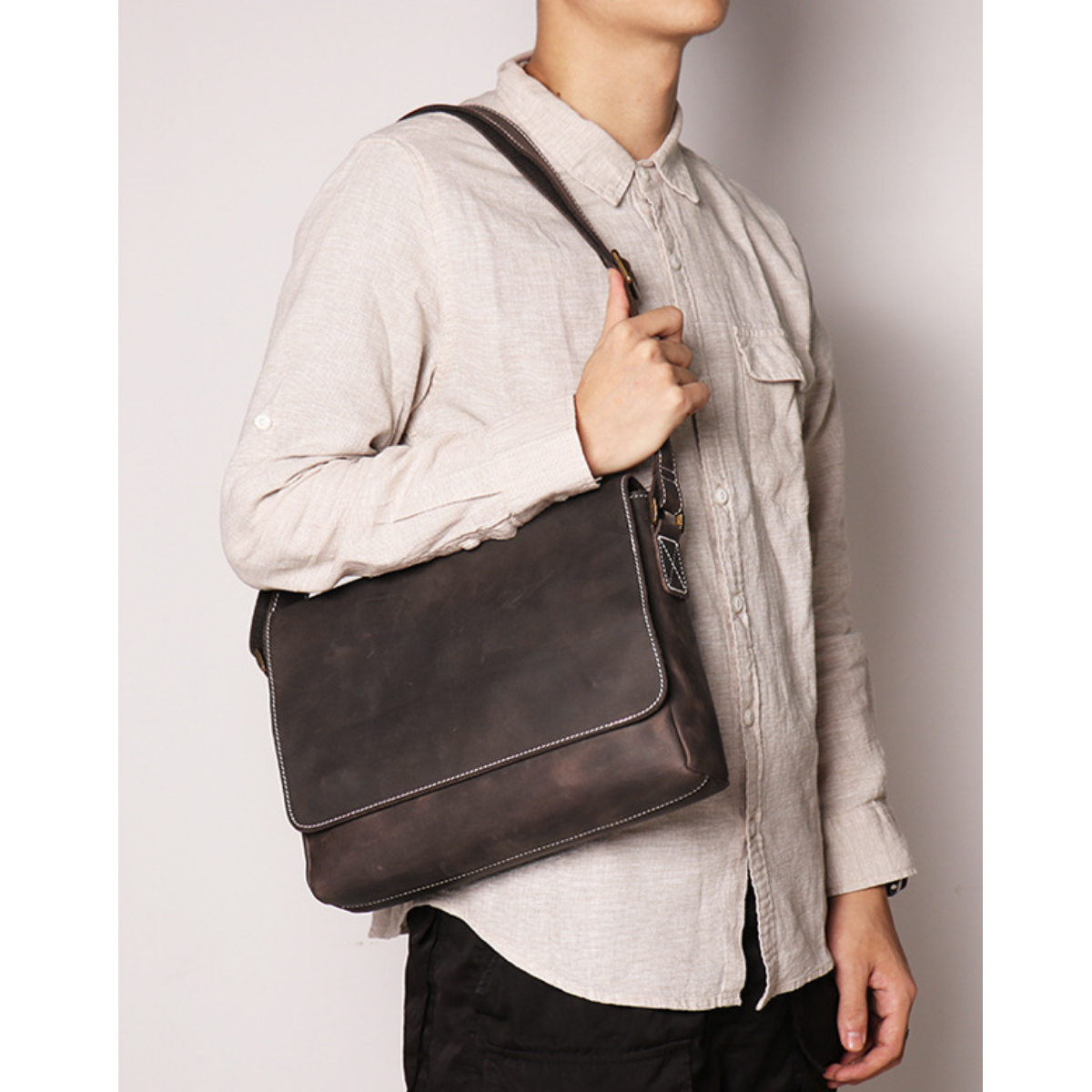 Heritage Genuine Leather Messenger Bag