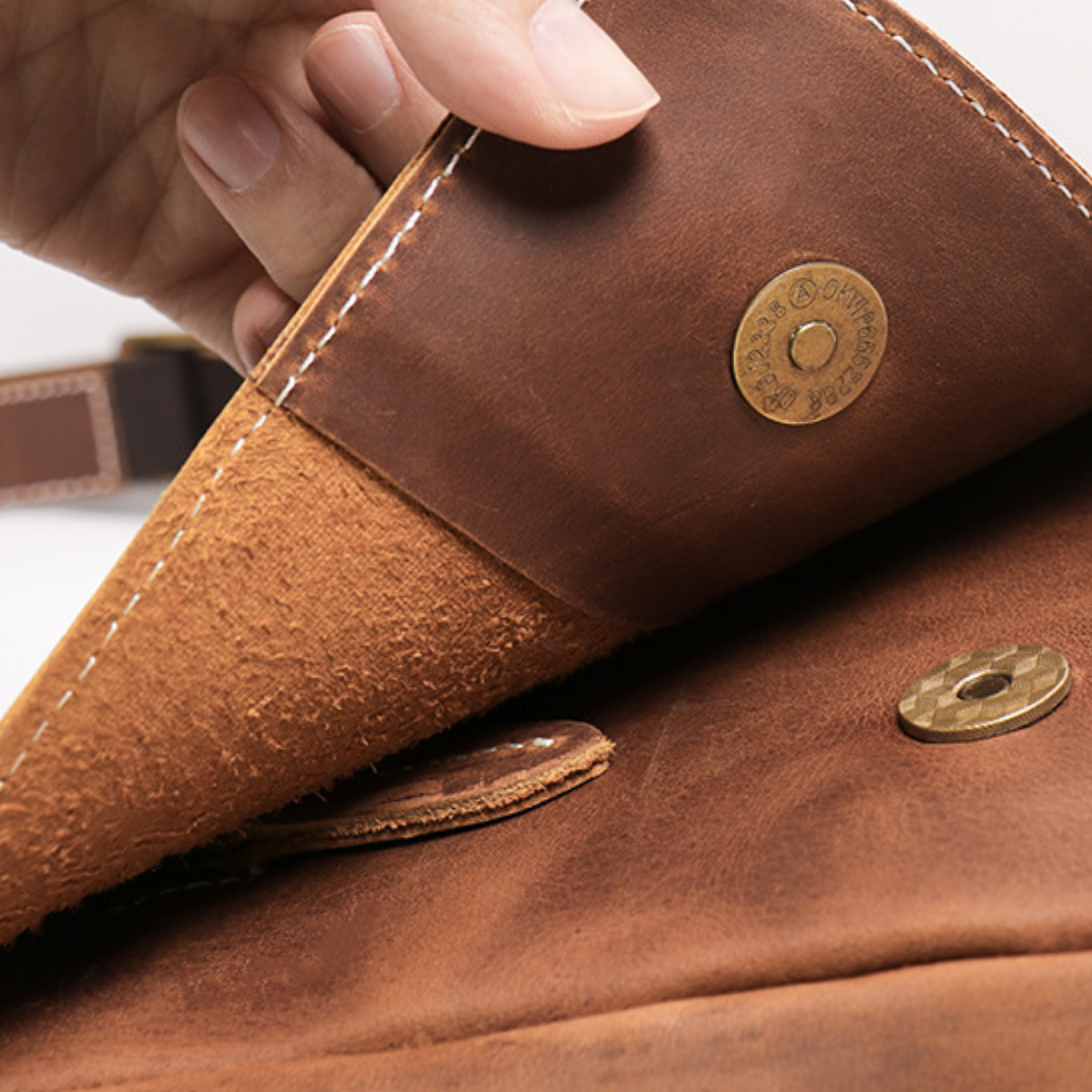 Heritage Genuine Leather Messenger Bag