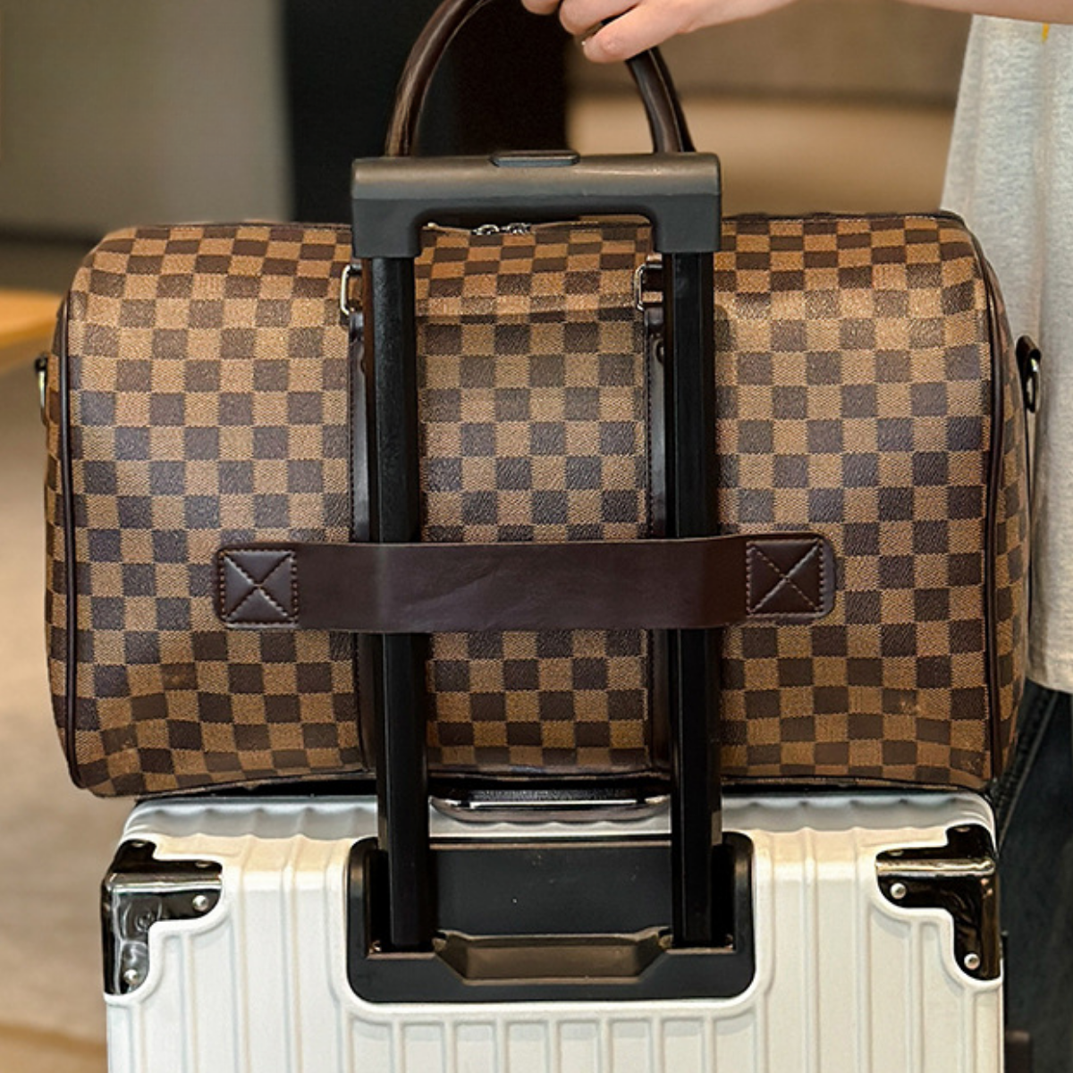 Grand Leather Travel Duffle Bag