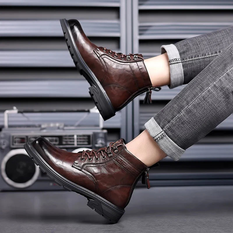 Bota Masculina Premium em Couro Tecnológico Aurelius