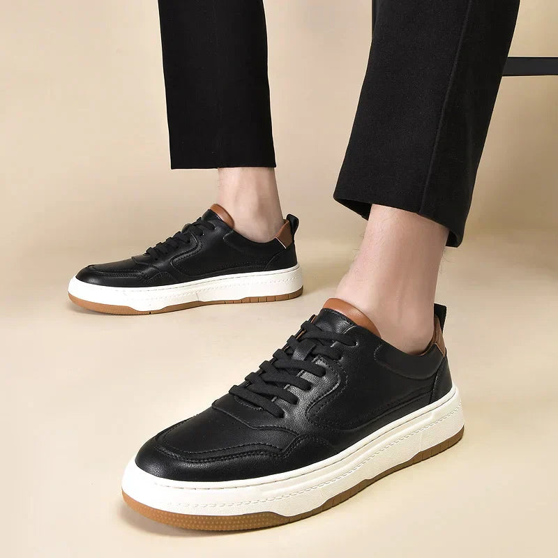 Tênis Casual Masculino em Couro Magnus